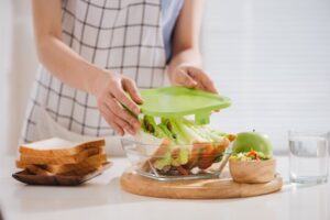 Keep The Condensation Off of Your Sandwich In sealed Lunch Box