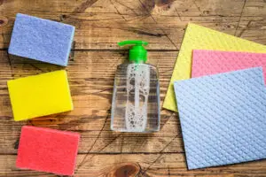 cleaning supplies to Clean A Vintage Lunch Box