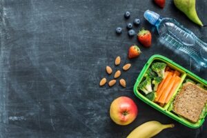 how to pack a Lunch Box for a Long Flight